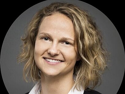 Porträtbild von Heidi Hagl