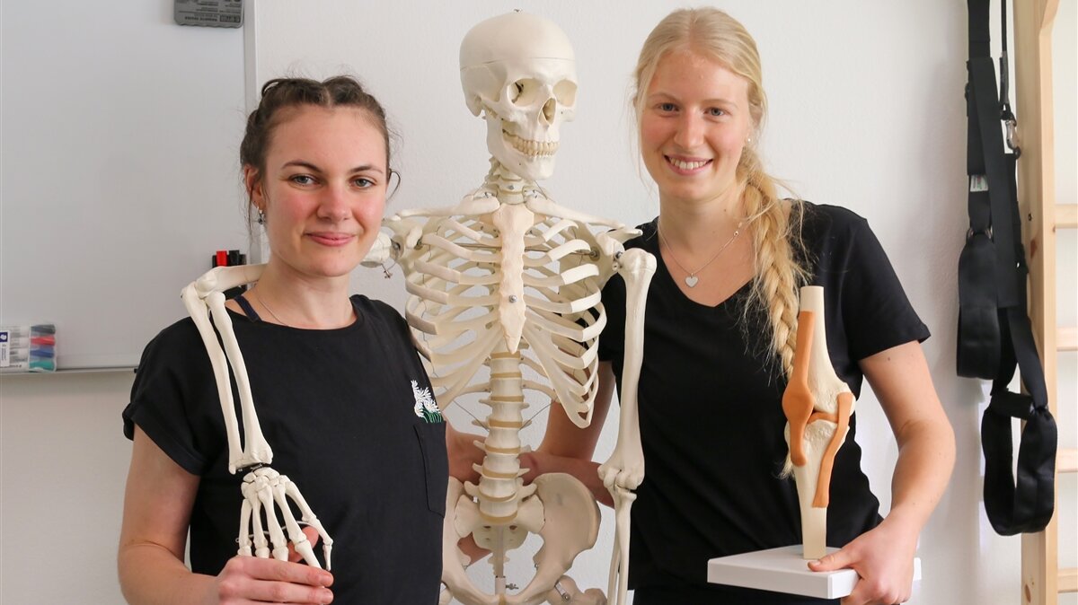 Porträtbild von Julina und Lisa
