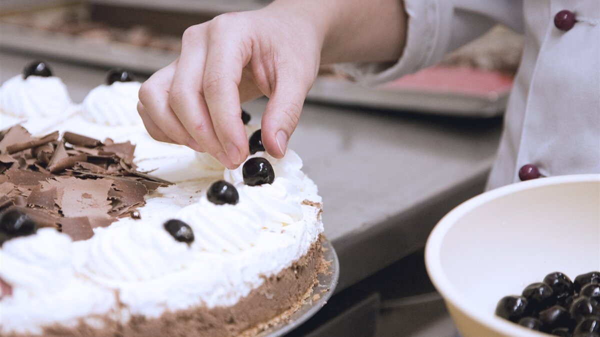 Das Bild einer Sahnetorte.